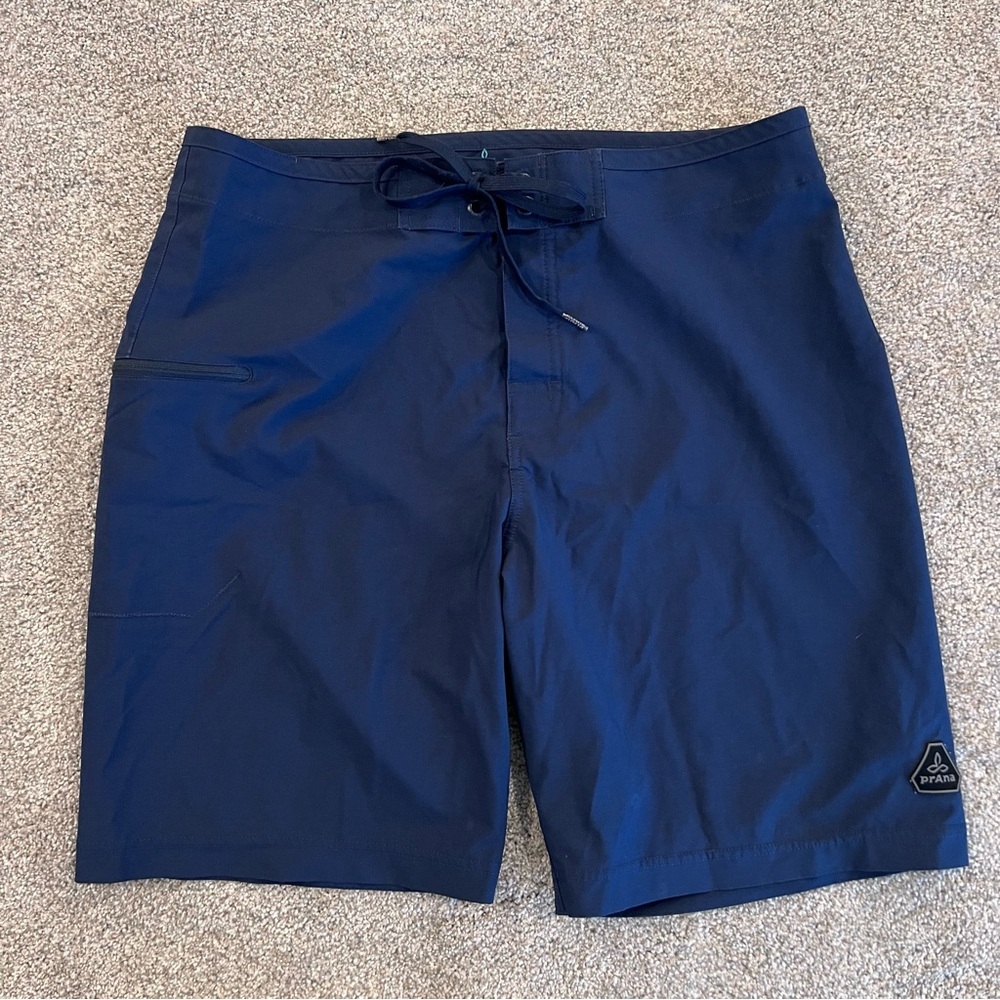 prAna Men's Catalyst Swim Shorts Trunks Boardshorts  Navy Blue Size 34 M3CATA115